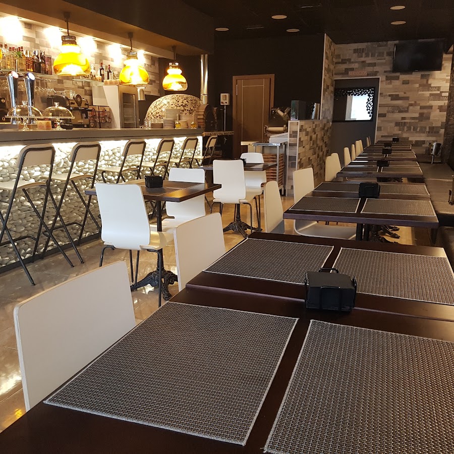 Pizzeria Adriano Horno de leña