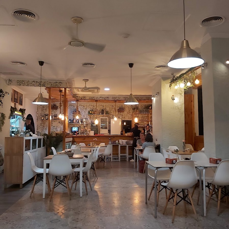 Bar María Germiná Tapas. Sevilla Este