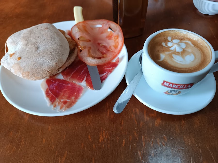 Bar Restaurante Almudayne