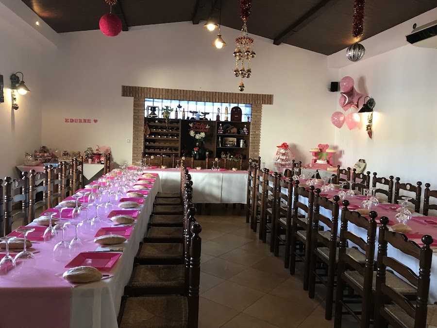 Bar Restaurante Estacion De Servicio La Piscina