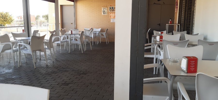 Bar restaurante La Moneda y las Cruces