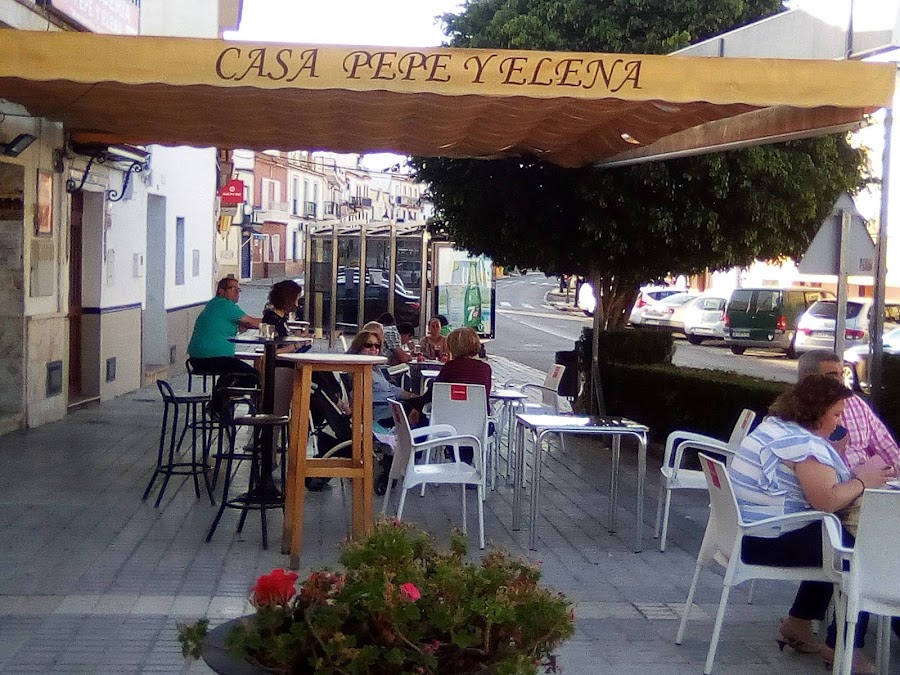 Cafe Bar. Pepe y Elena