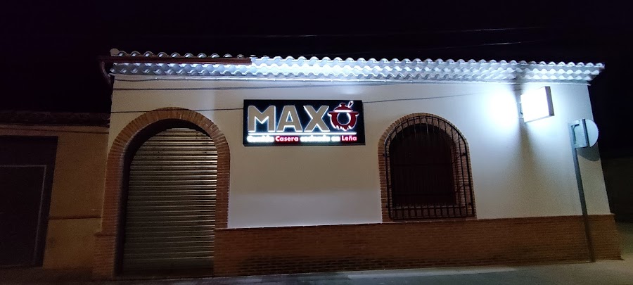 Maxó Comida Casera Cocinada en Leña