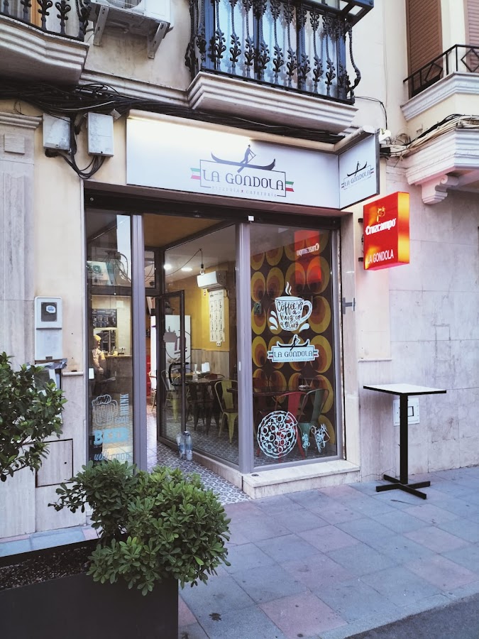 Pizzeria La Góndola